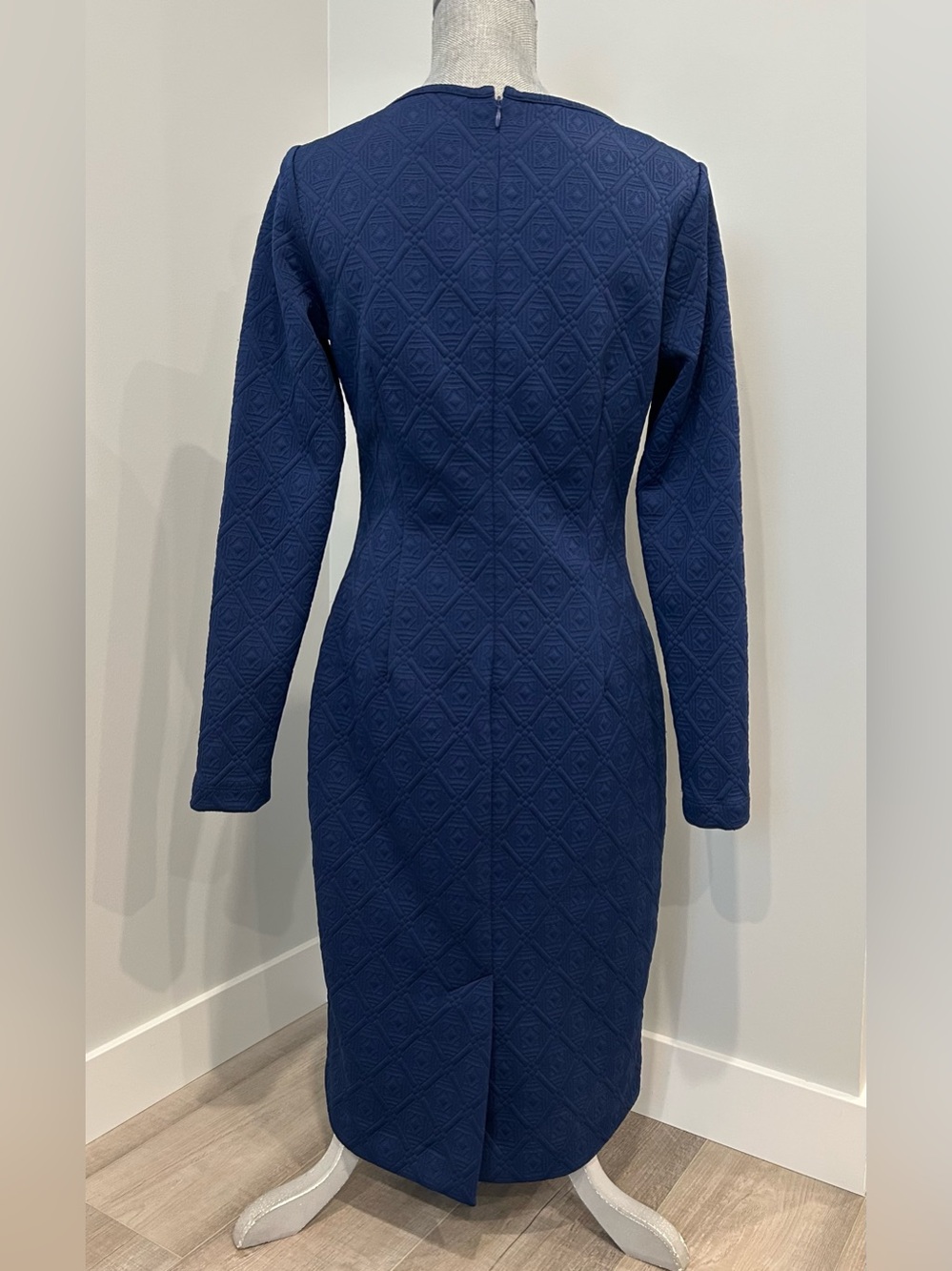 Betsey Johnson Size 8 Textured Geometric Diamond Dress Long Sleeve Navy Blue - Picture 6 of 16